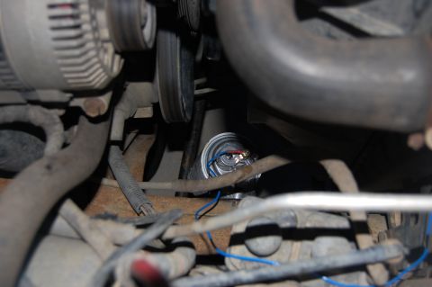 1994 Ford Bronco - Trans temperature sender connection.
