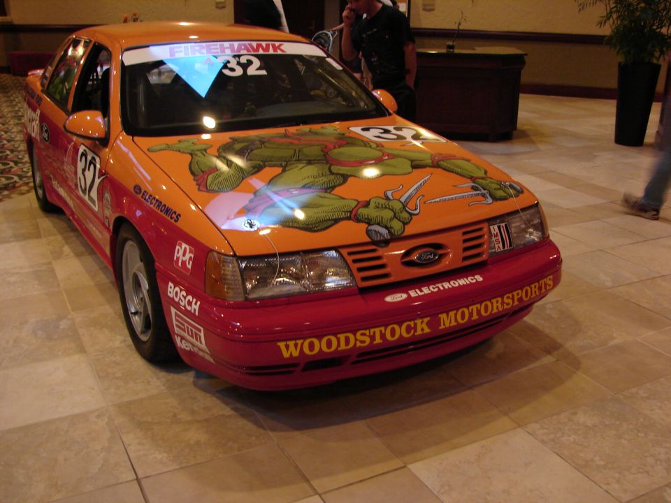 1992 Ford Taurus race car with Teenage Mutant Ninja Turtle graphics and number 32
