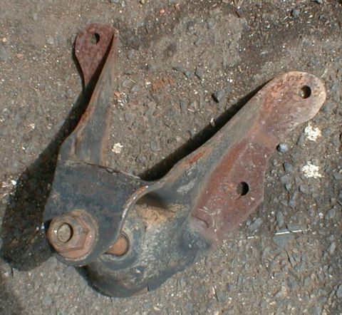 1990 Ford Bronco - F150 spring hangers