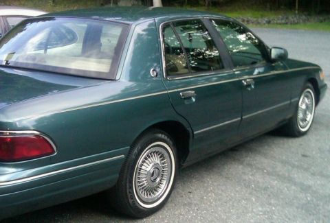 1995 Mercury Grand Marquis photo