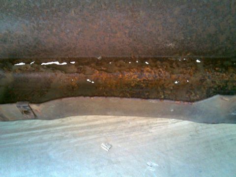 1972 Ford Ranchero - view from inside the fender, it's ready to crumble