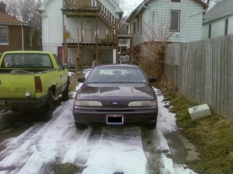 1992 Ford Crown Victoria photo