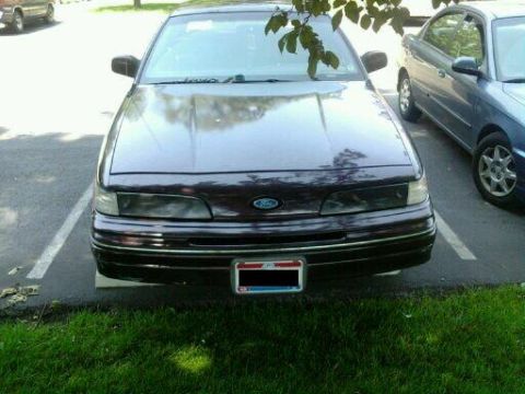 1992 Ford Crown Victoria photo