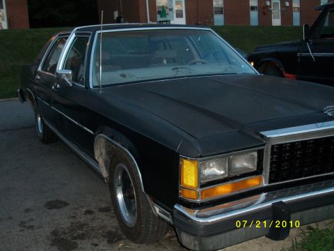 1987 Ford LTD Crown Victoria photo