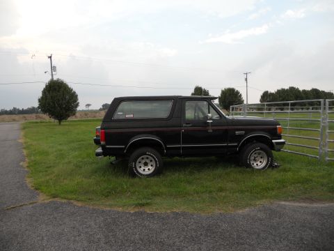 1988 Ford Bronco “TombStone”