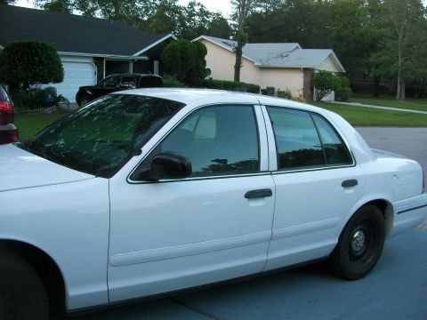 1999 Ford Crown Victoria photo