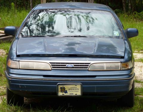 1993 Ford Crown Victoria photo