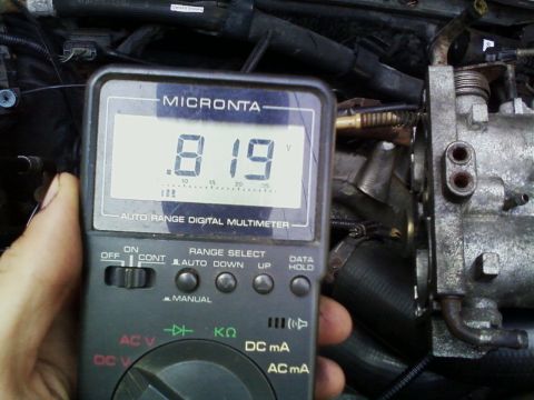 1990 Ford Bronco - .819 volts at closed throttle