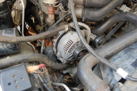1994 Ford Bronco - Test run with the alt bolted up.