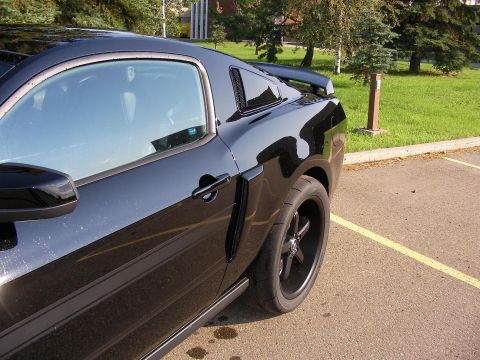 2011 Ford Mustang photo