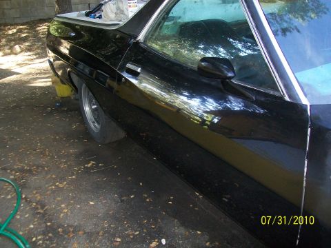 1972 Ford Ranchero - This 1972 Ford Ranchero shows evidence of bodywork and roll-on paint on its rear fender.