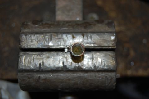 1994 Ford Bronco - Flux gathered on top of the solder.