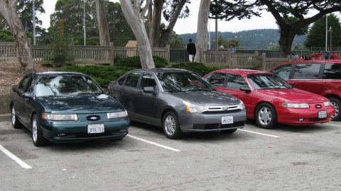 2003 Ford Taurus photo