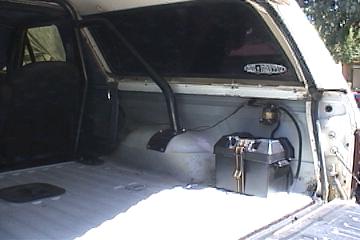 1991 Ford Bronco - Dual battery and the isolater.
