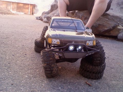 1996 Ford Bronco - This remote-controlled truck is equipped with oversized tires for off-road crawling.