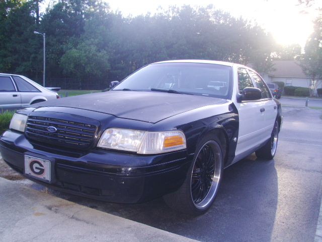 2000 Ford Crown Victoria “GABOY”
