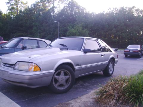2000 Ford Crown Victoria photo