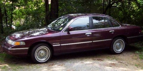 1994 Ford Crown Victoria photo