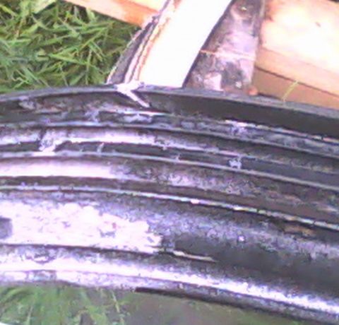 1978 Ford Bronco - closer pic of the rubber cut from the other side of the pass window.