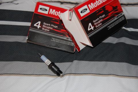 1994 Ford Bronco - Motorcraft copper core spark plugs. SP-450 ASF42C