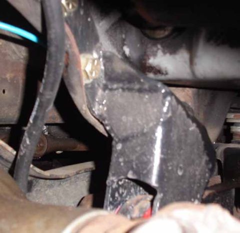1990 Ford Bronco II - Pivot bracket for the passengerside beam (Rancho bracket that has been reinforced)