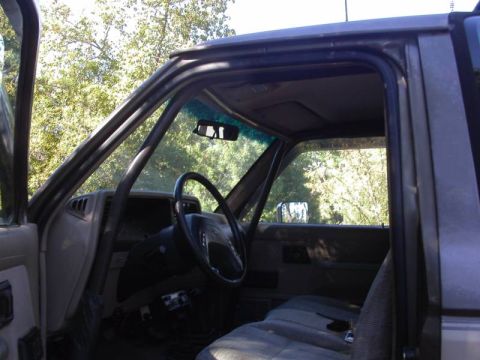 1990 Ford Bronco II - Up front
