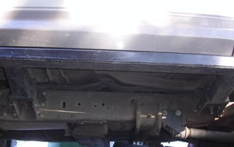 1990 Ford Bronco II - Showing the rock slider mounts. It's bolted onto the body mount brackets.
