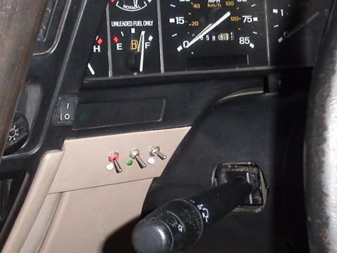 1990 Ford Bronco II - Switches for the lights. Backup/rear lights Fog lights Driving lights (switch for the rock lights on other side of column)
