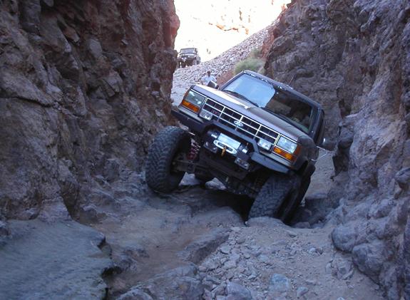 Gotta be careful, many have taken out windows and/or taillight lenses on the side of the canyon in this notch lol)