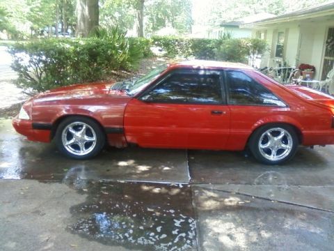 1989 Ford Mustang photo
