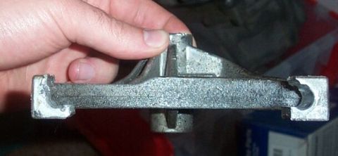 1990 Ford Bronco - Here you see what happens if the shift fork pads wear thru; this 'case had 208k miles on it