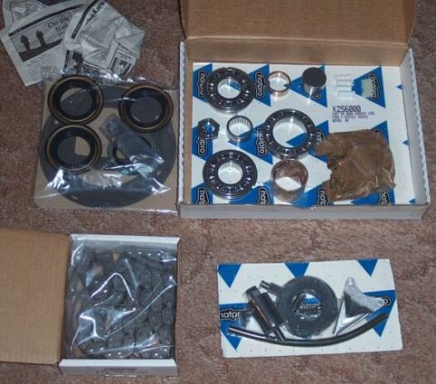 1990 Ford Bronco - Here's all the rebuild parts I ordered. Top: seals and bearings, lower left new Morse chain, lower right new oil pump assy