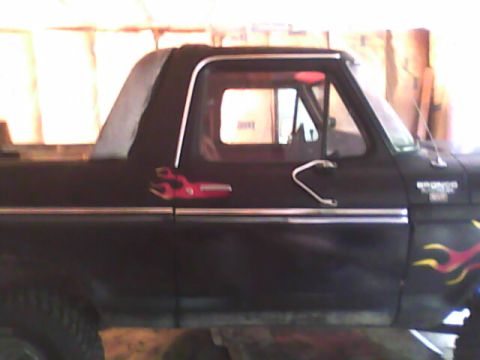 1978 Ford Bronco - first test fit, over old wall.