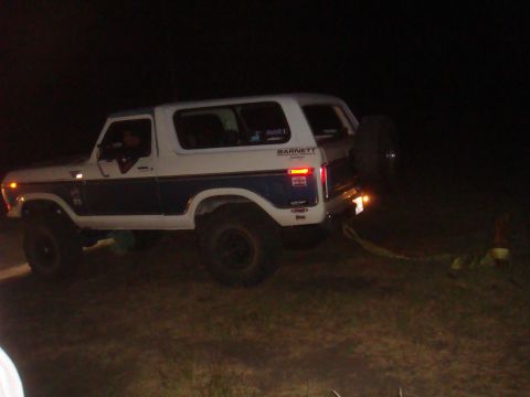 1992 Ford Bronco - This 1978 Ford Bronco features a two-tone paint scheme and a rear-mounted spare tire.