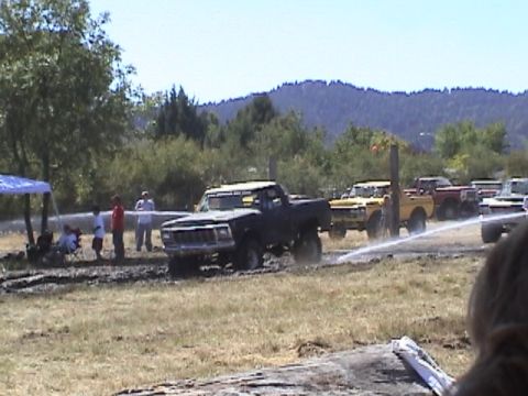1994 Ford Explorer - Jim in line to race (1st race) with Steve in line behind him.