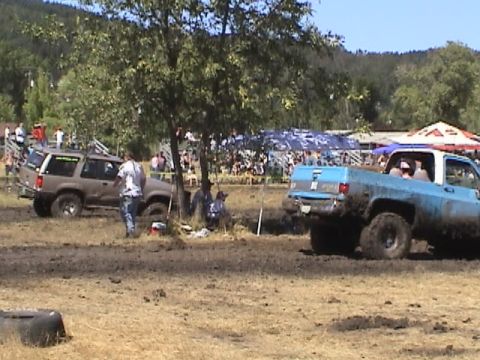 1994 Ford Explorer - Here's my second race against a second Chevy Blazer. I had the bad lane and no other woman so far had won in that lane, so the odds were ag…
