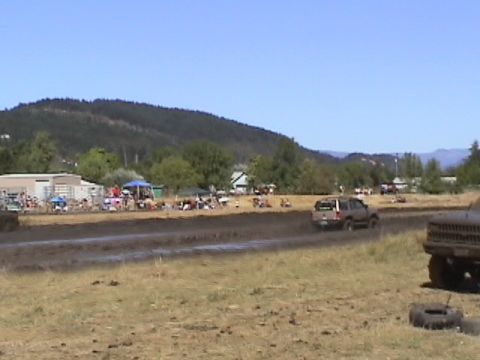 1994 Ford Explorer - My 4th race, I won this one, so now I'm at a 3 win - 1 loss