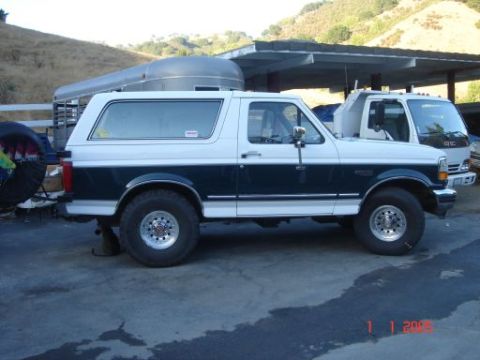 1993 Ford Bronco photo