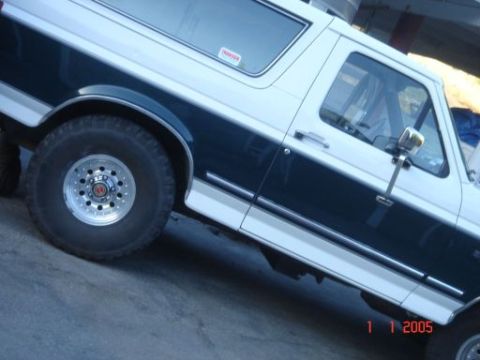 1993 Ford Bronco photo