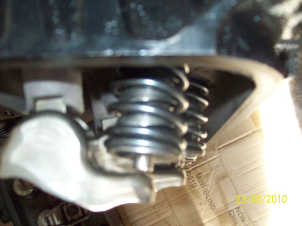 Engine valve springs and rocker arm assembly, close-up view