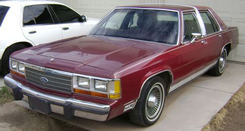 1988 Ford LTD Crown Victoria photo