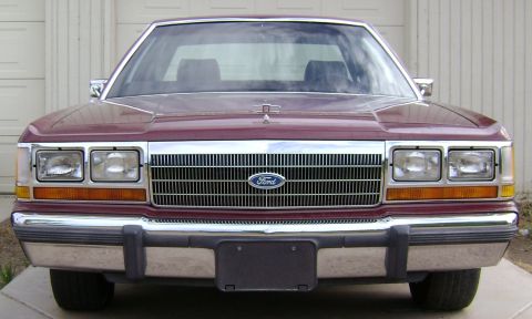 1988 Ford LTD Crown Victoria photo