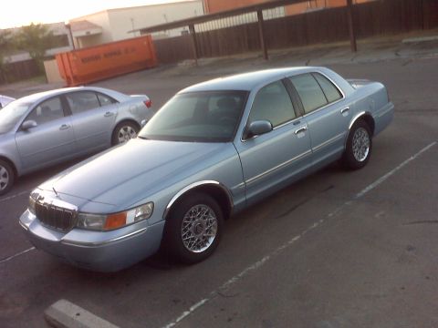 2000 Mercury Grand Marquis photo