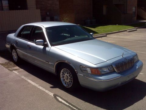 2000 Mercury Grand Marquis photo