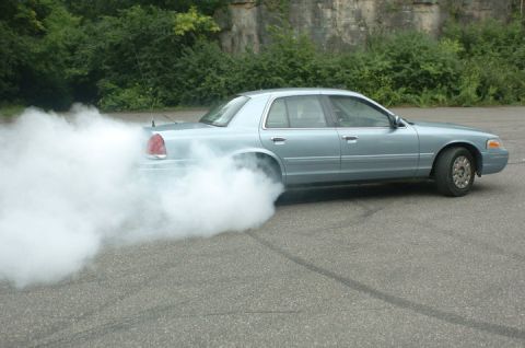 2003 Ford Crown Victoria photo