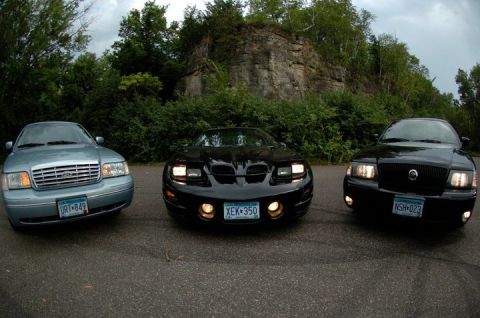 2003 Ford Crown Victoria photo