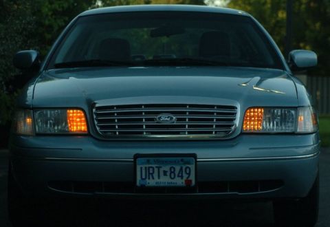 2003 Ford Crown Victoria photo