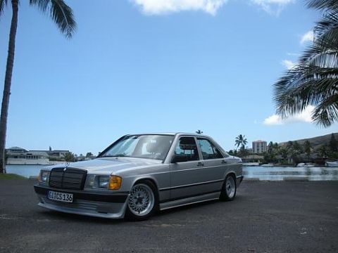1986 Mercedes-Benz E-Class photo