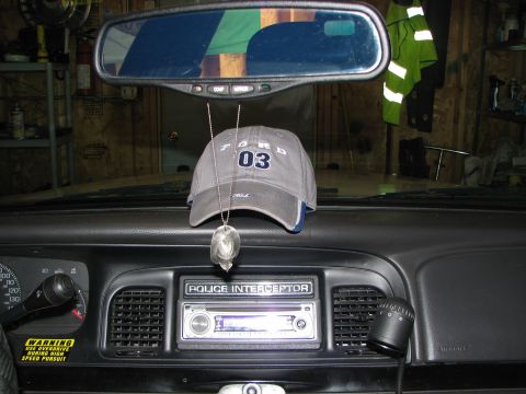 2003 Ford Crown Victoria photo