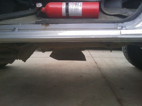1996 Ford Bronco - Side view. It's in there, see the little white line? no loss of clearance
